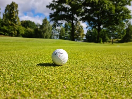 Vi har bokat ett golfpaket i Skåne